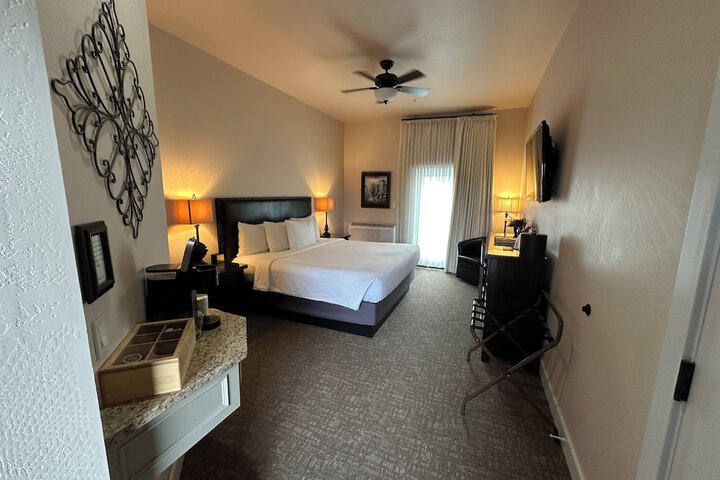 Room 17 of 149