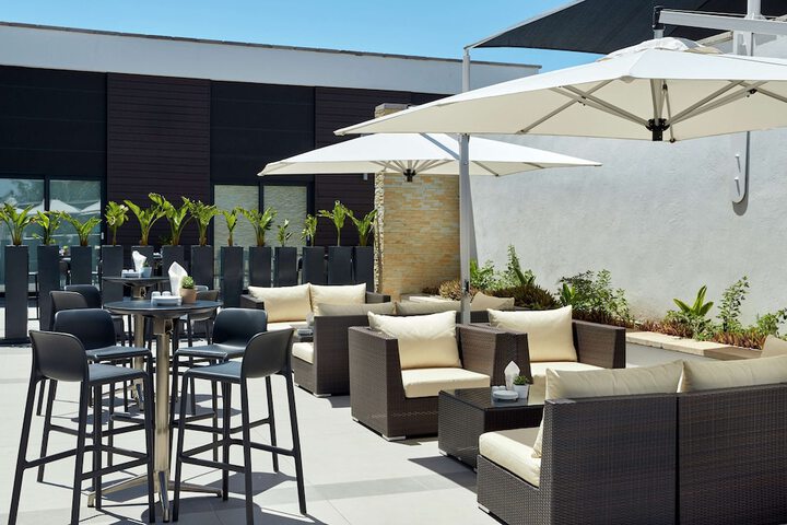 Terrace/Patio 33 of 35