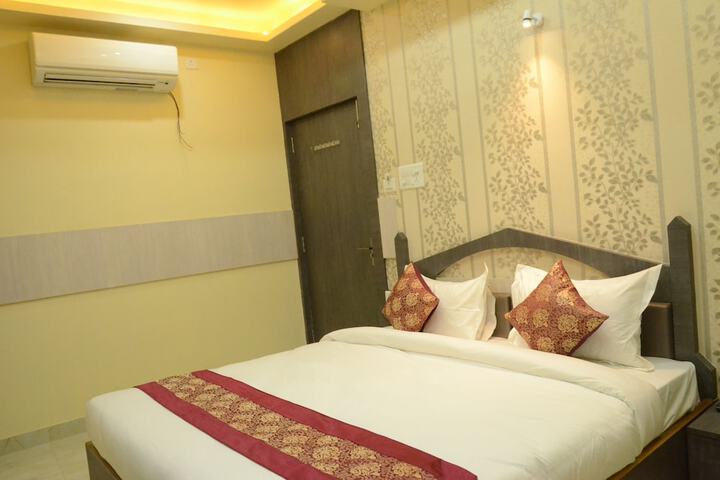 Room 10 of 41