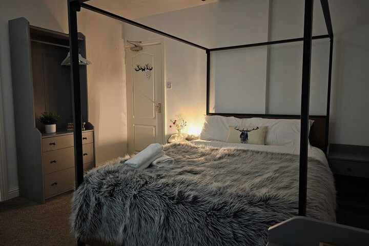 Room 11 of 79