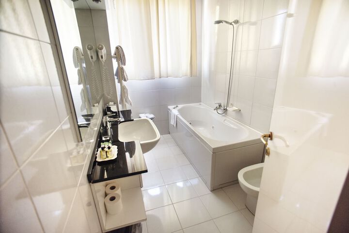 Clean Restrooms