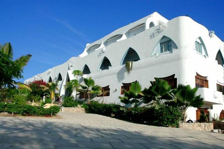 Hotel 7 of 10