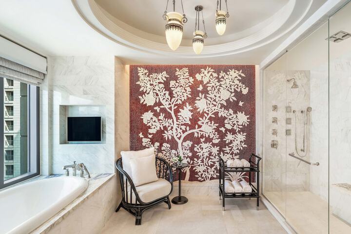 Room 52 of 120