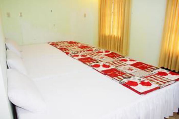 Room 5 of 14