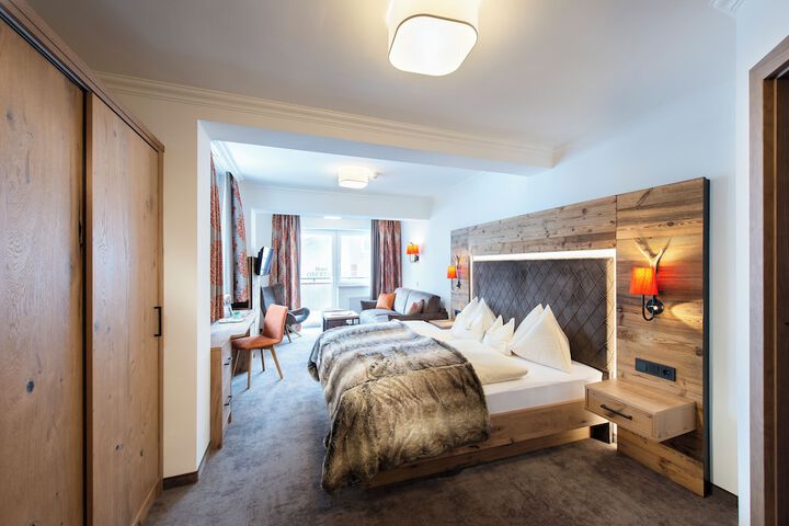 Room 10 of 51
