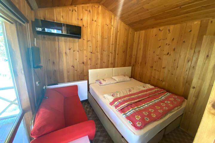 Room 48 of 166