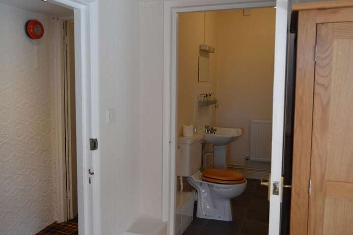 Room 16 of 29