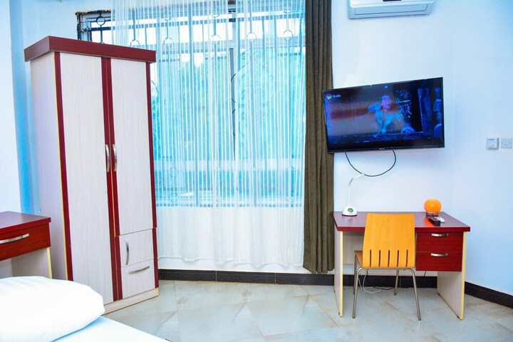 Room 7 of 70