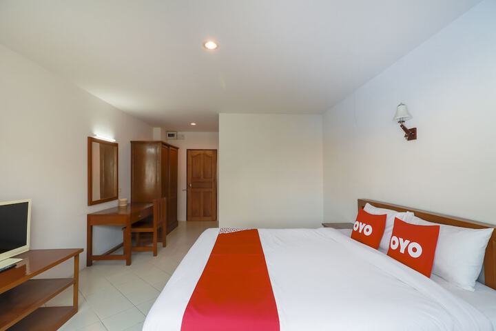 Room 12 of 42