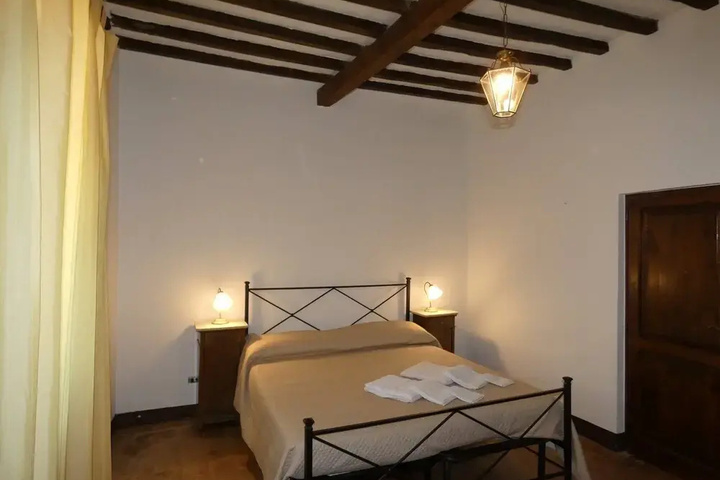 Room 6 of 23