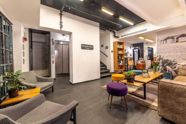 Guest Lobby