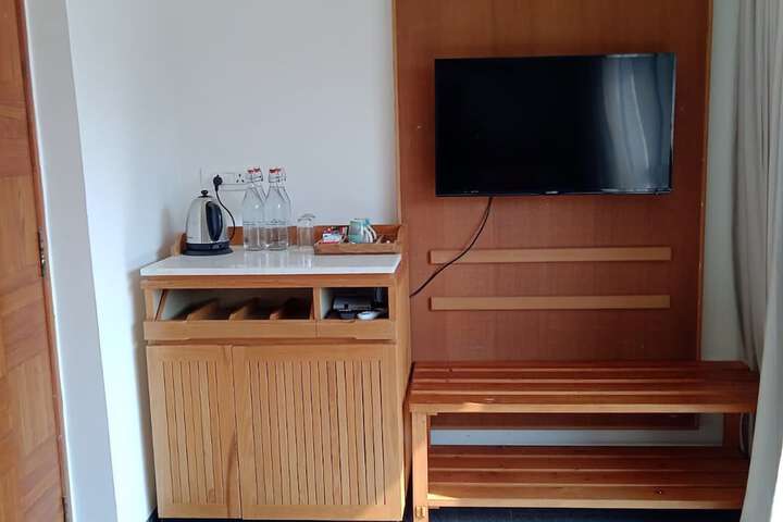 Room 25 of 123