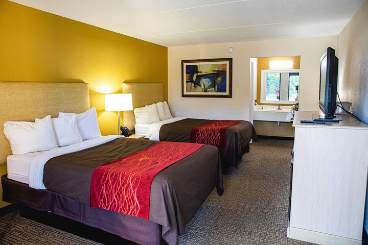 Classic Double Room 2 Double Beds (3 of 5)