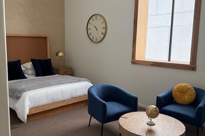 Room 71 of 153