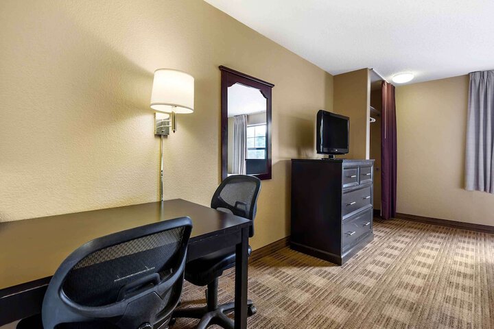 Studio 2 Double Beds (5 of 5)