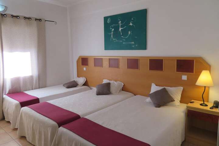 Room 12 of 46