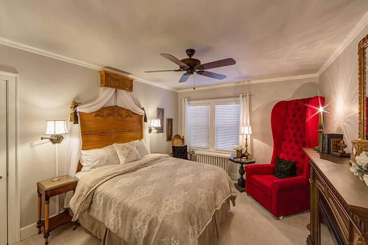 Room 15 of 57