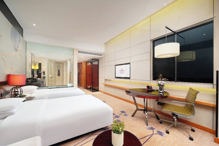 Room 21 of 124