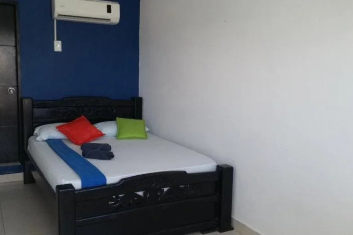Room 2 of 18