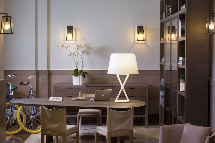 Concierge desk