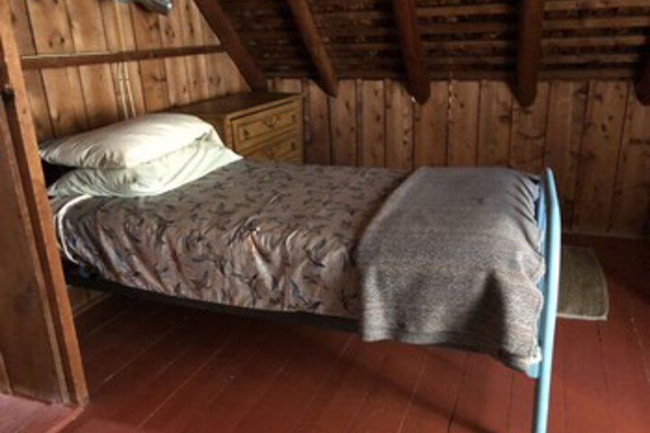 Room 14 of 18