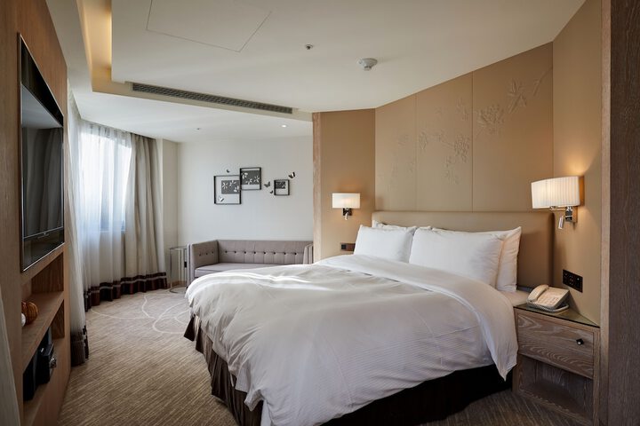 Room 41 of 86