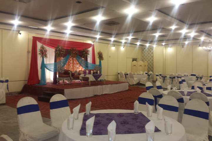 Ballroom/Hall 14 of 19