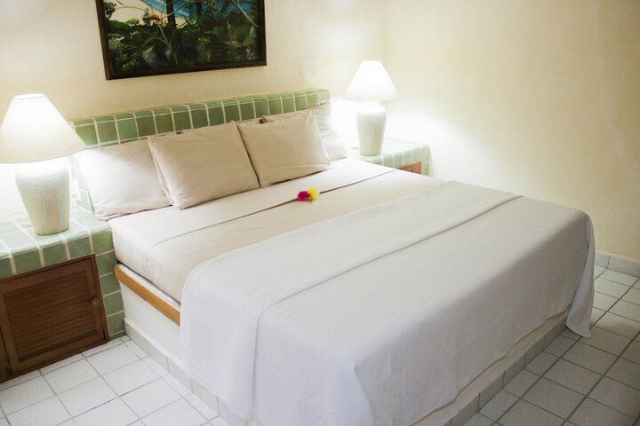 Room 14 of 28