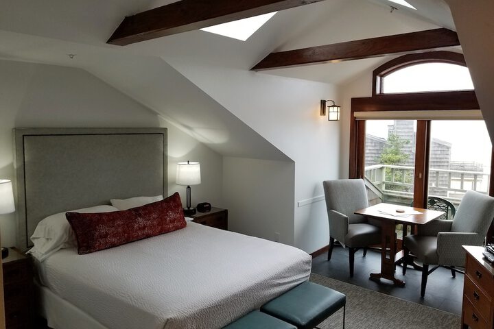 Room 38 of 231