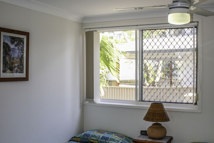 Room 4 of 50