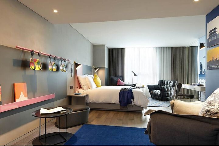 Room 13 of 73