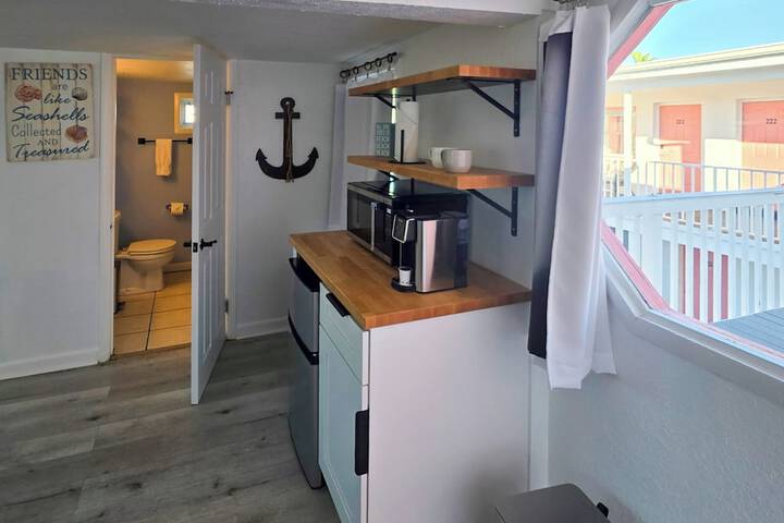 Room 40 of 86