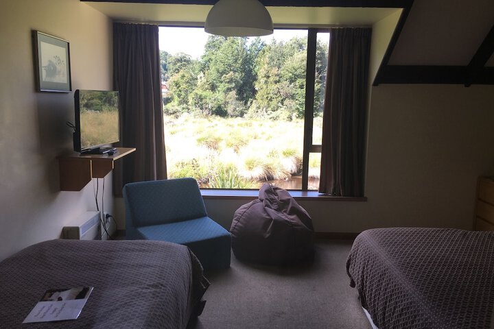 Room 27 of 63