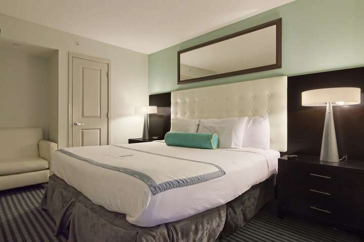 Room 41 of 190