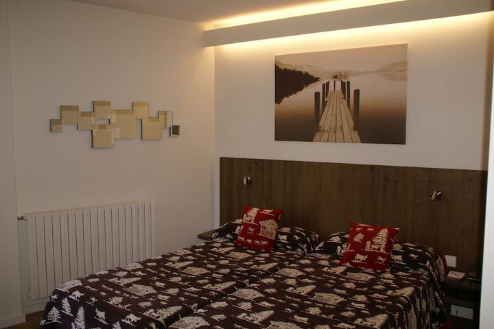 Room 9 of 63