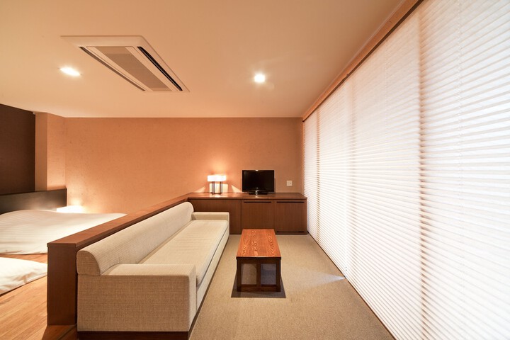 Room 14 of 71