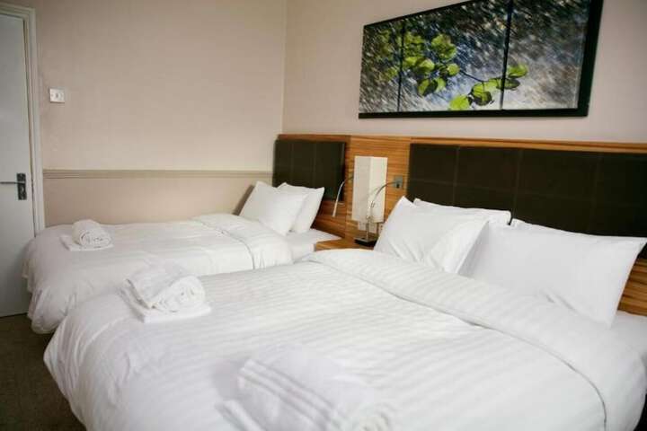 Room 2 of 34