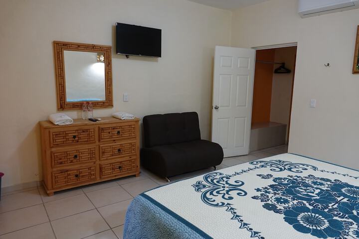 Room 19 of 38