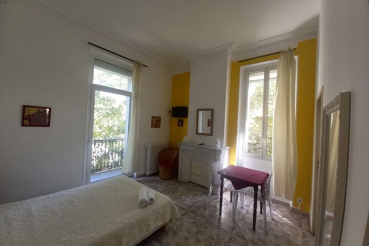 Room 13 of 43