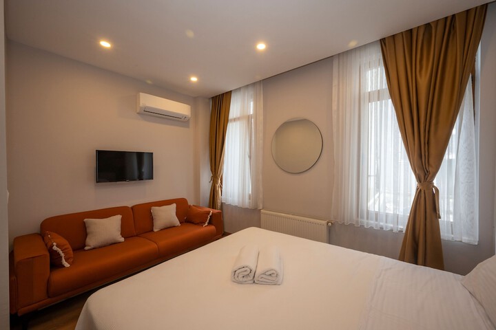 Room 41 of 98
