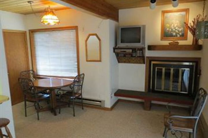 Room 35 of 53