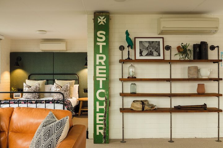 Room 10 of 74