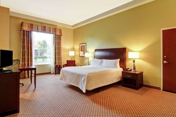Room 16 of 82