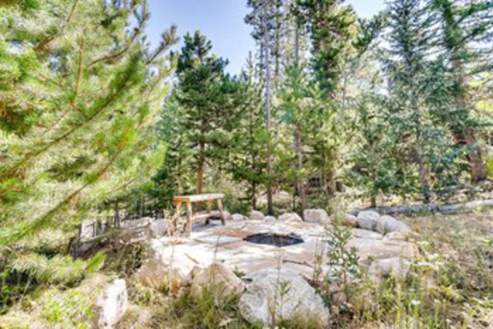 Property Grounds 23 of 29