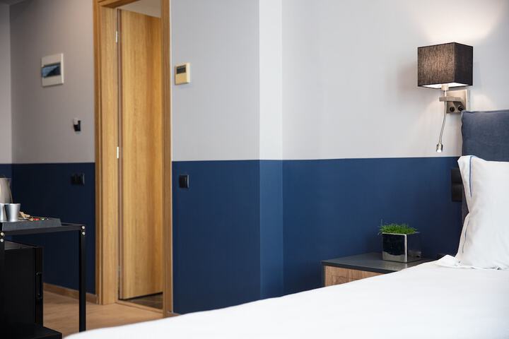 Room 58 of 112