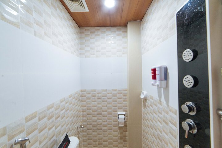 Room 14 of 30