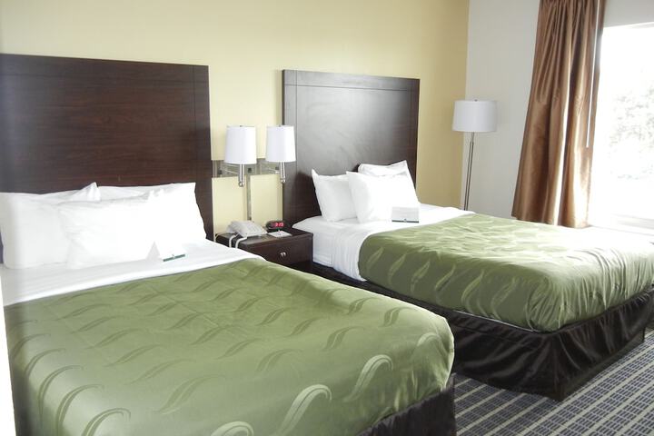 Double Accessible King Size Bed (6 of 9)