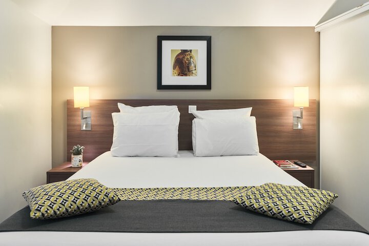 Room 8 of 21