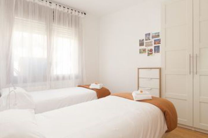 Room 17 of 40