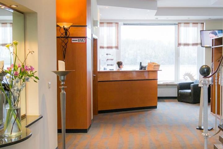 Guest Lobby